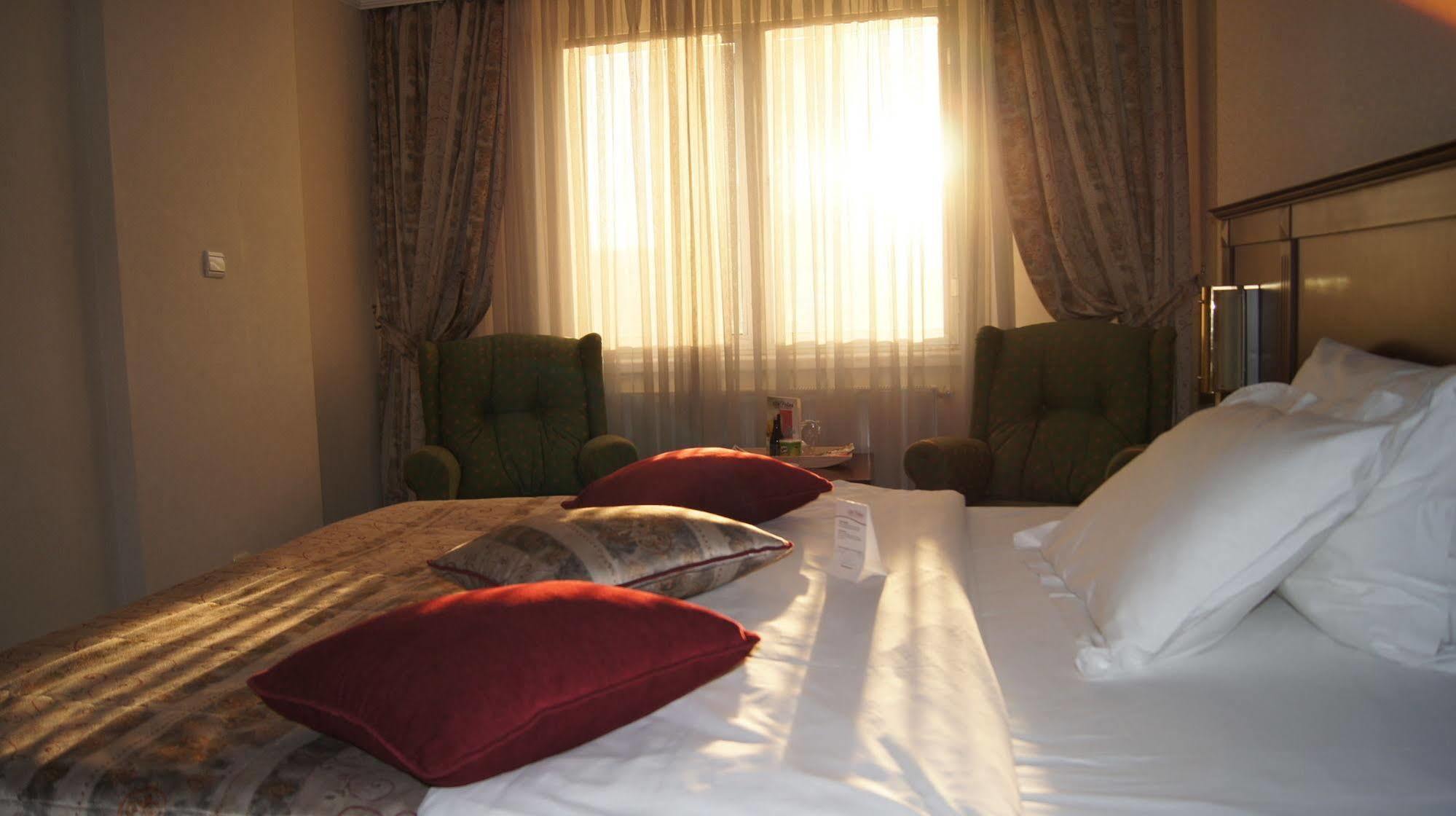Elit Palas Hotel Ankara Extérieur photo
